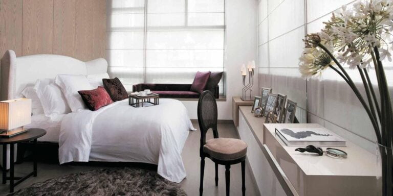 nouvel-18-bedroom.jpg