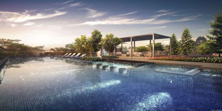 rv-altitude-pool.jpg