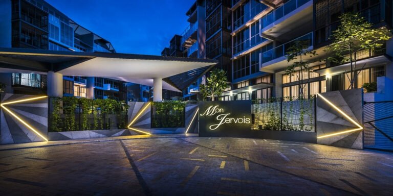mon-jervois-entrance-night-view.jpg