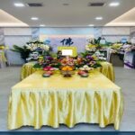 Loyal-Funeral-Buddhist-Funeral-with-flower